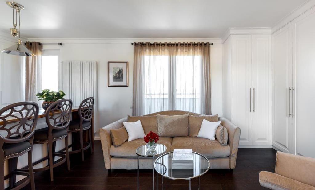 Uba Accommodation Aparthotel Клуж-Напока Экстерьер фото
